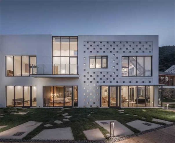 內江酒店設計燈光在民宿酒店設計中應注意這幾點