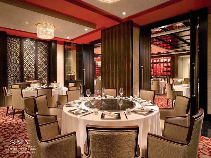 酒店屋頂與窗簾的設計