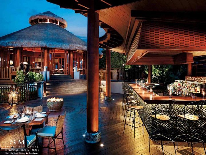 酒店屋頂與窗簾的設計